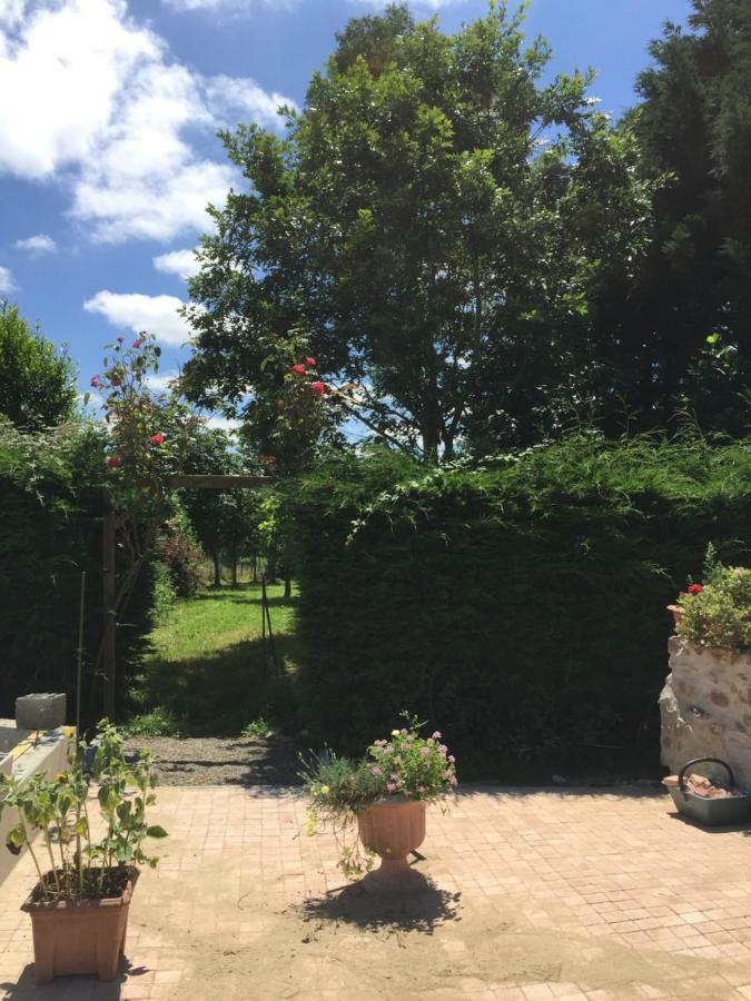 Gite Climatise De La Haute Rue Touvois Exteriör bild